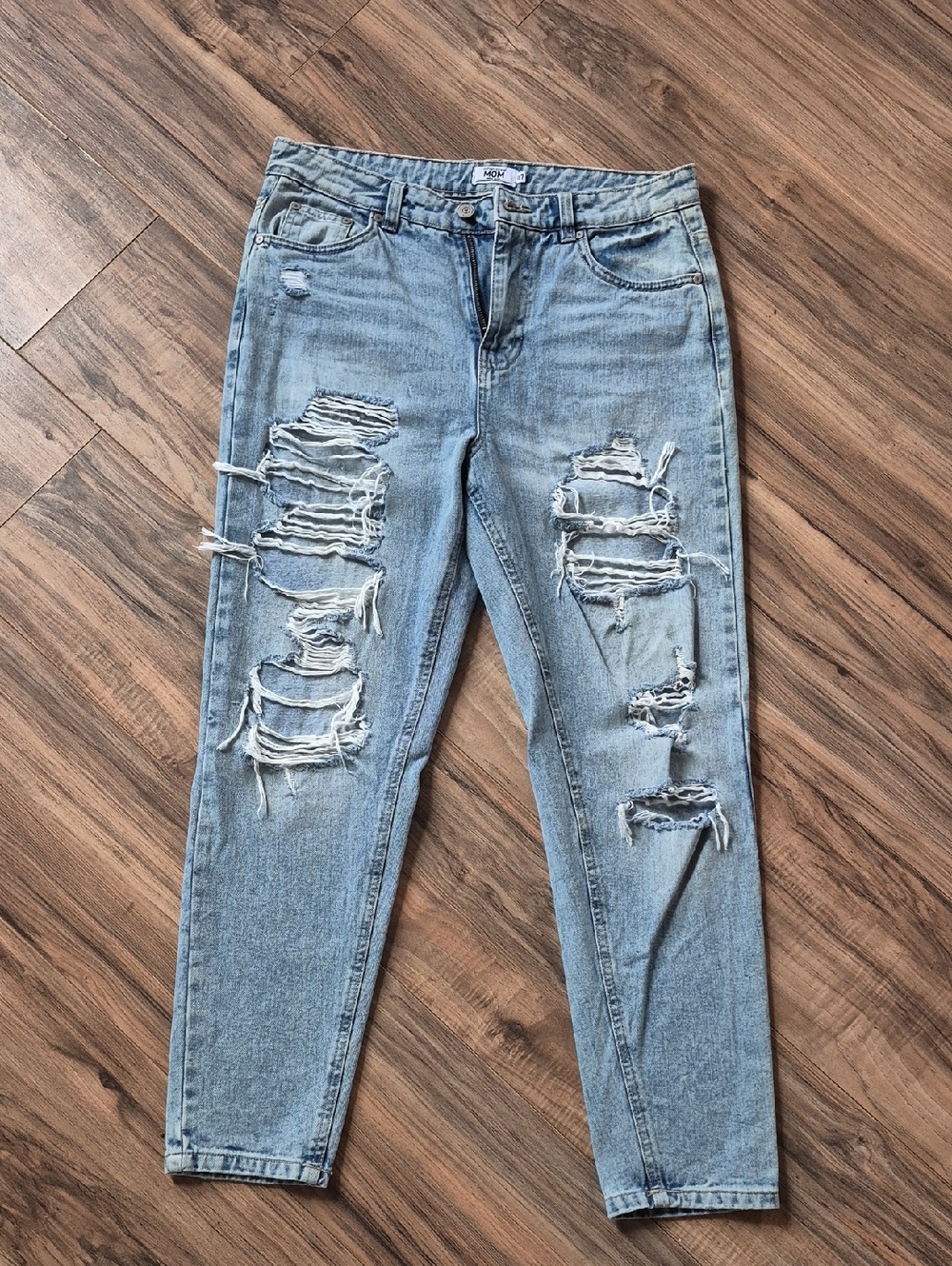 refuge Light Wash Distressed Boyfriend Jeans